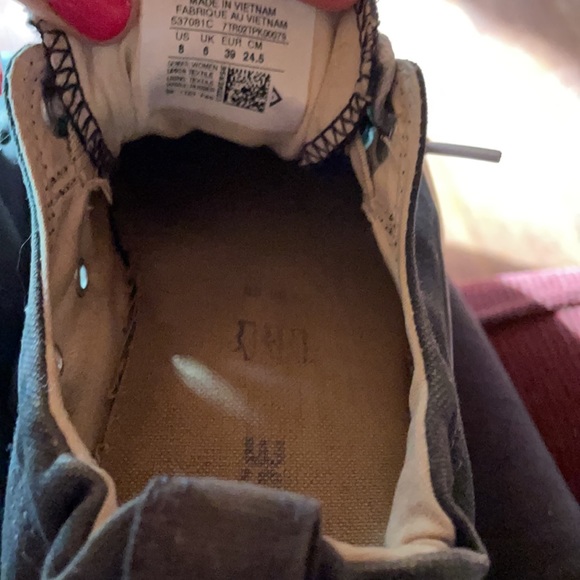 Converse white/black shoes - Picture 4 of 4